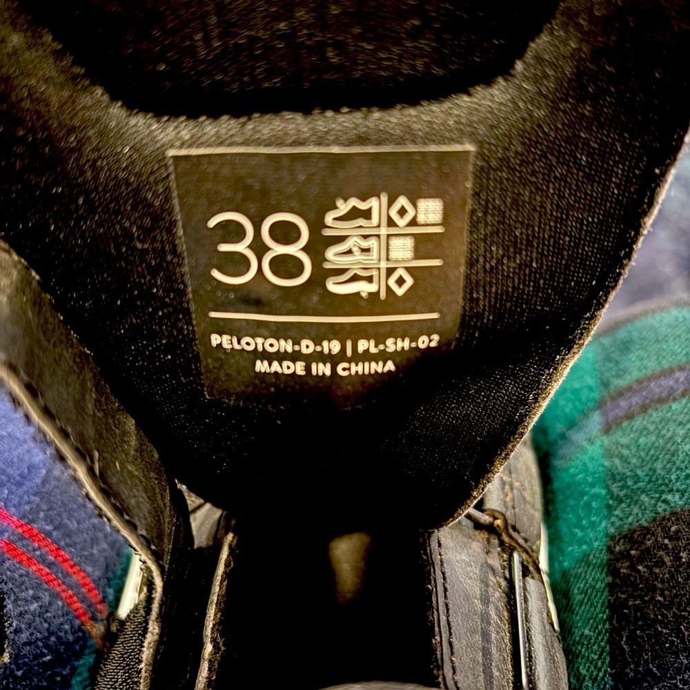 Peloton shoes size 38 (7.5) women’s